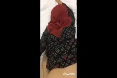 Bokep Jilbab Liar Hajar Dua Pria Ganas Terintens